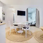 Apartment Ideally Located In Paris 15
