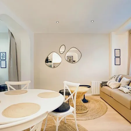Ideally Located In 15 Appartamento Parigi